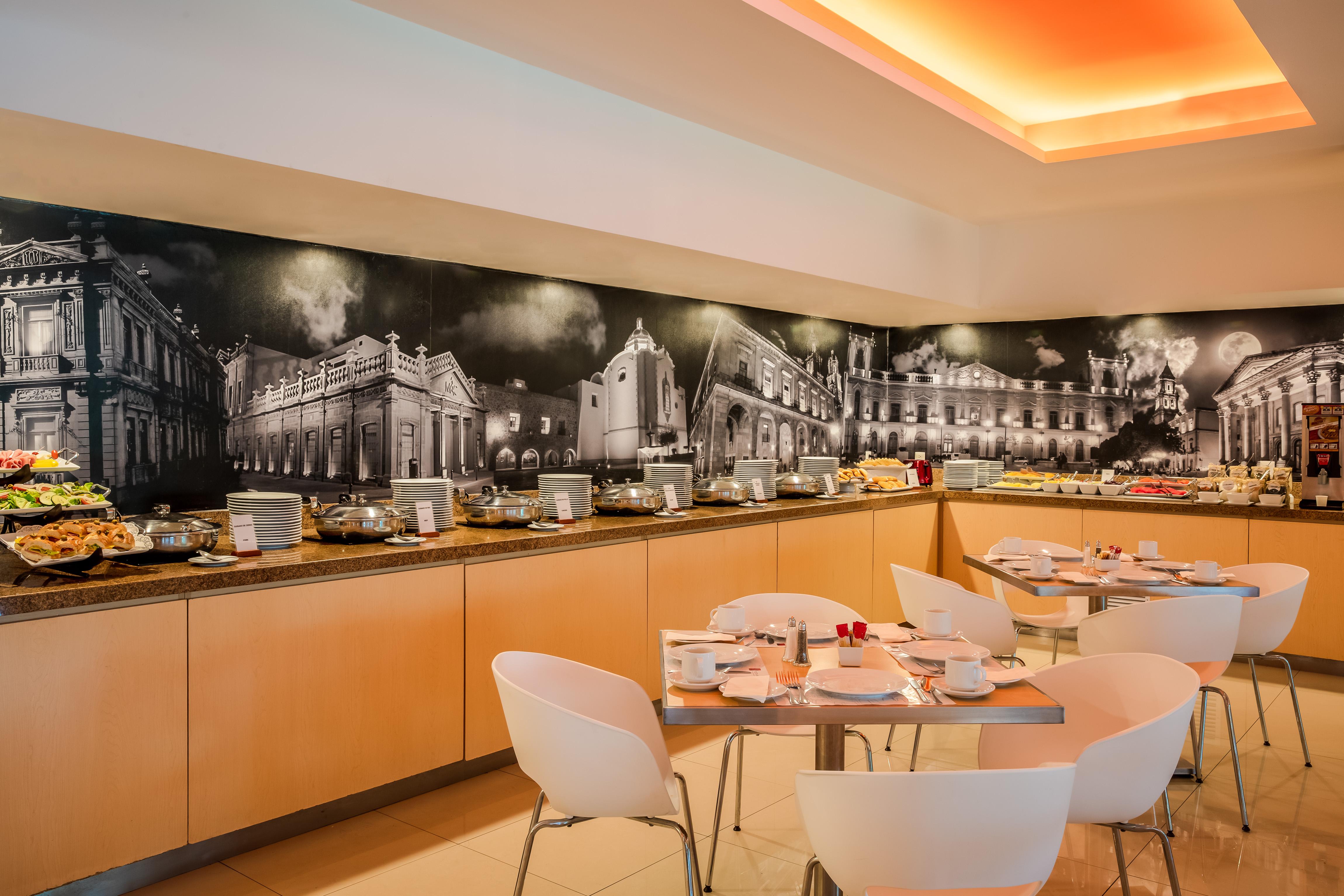 Fiesta Inn San Luis Potosi Glorieta Juarez Экстерьер фото