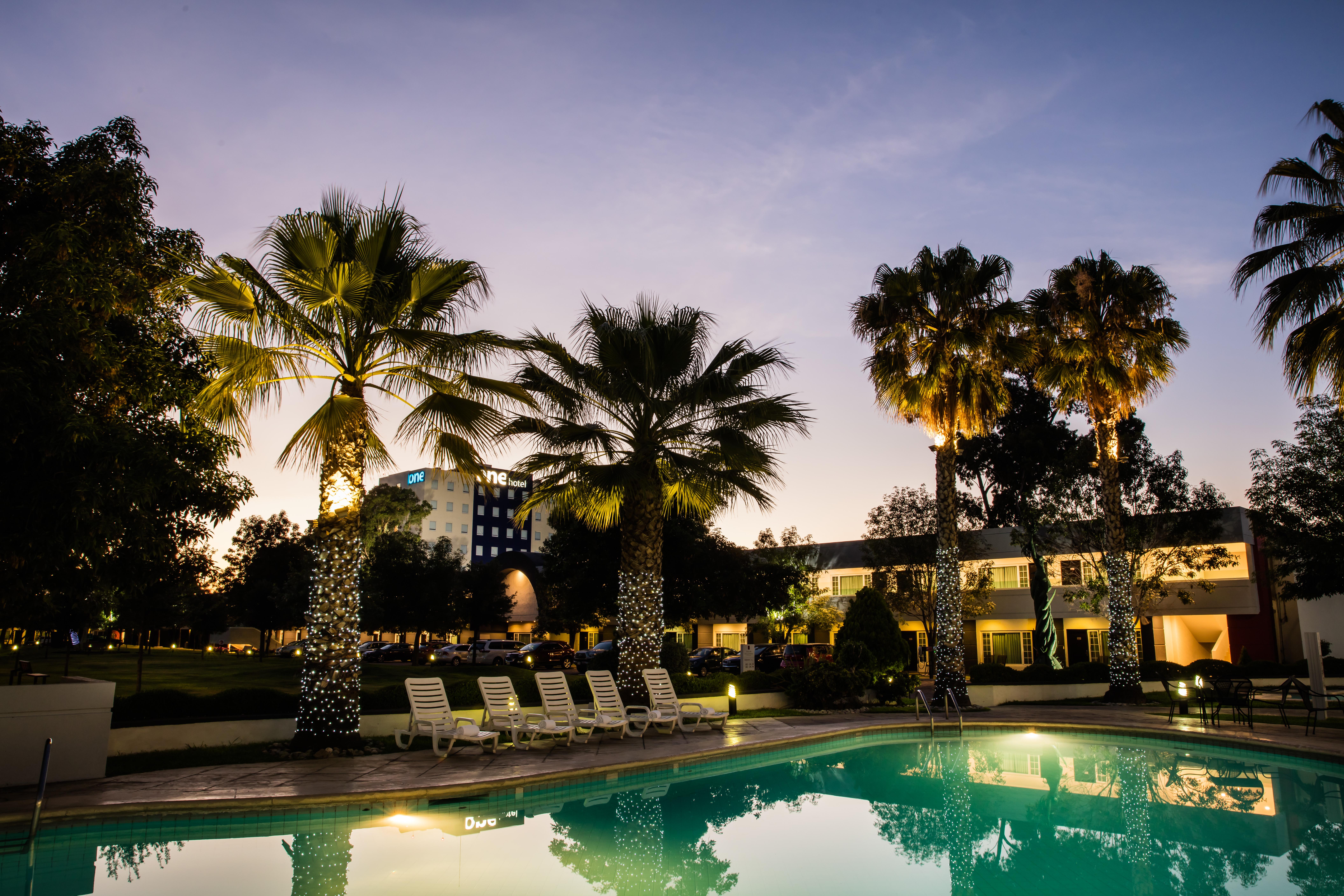 Fiesta Inn San Luis Potosi Glorieta Juarez Экстерьер фото