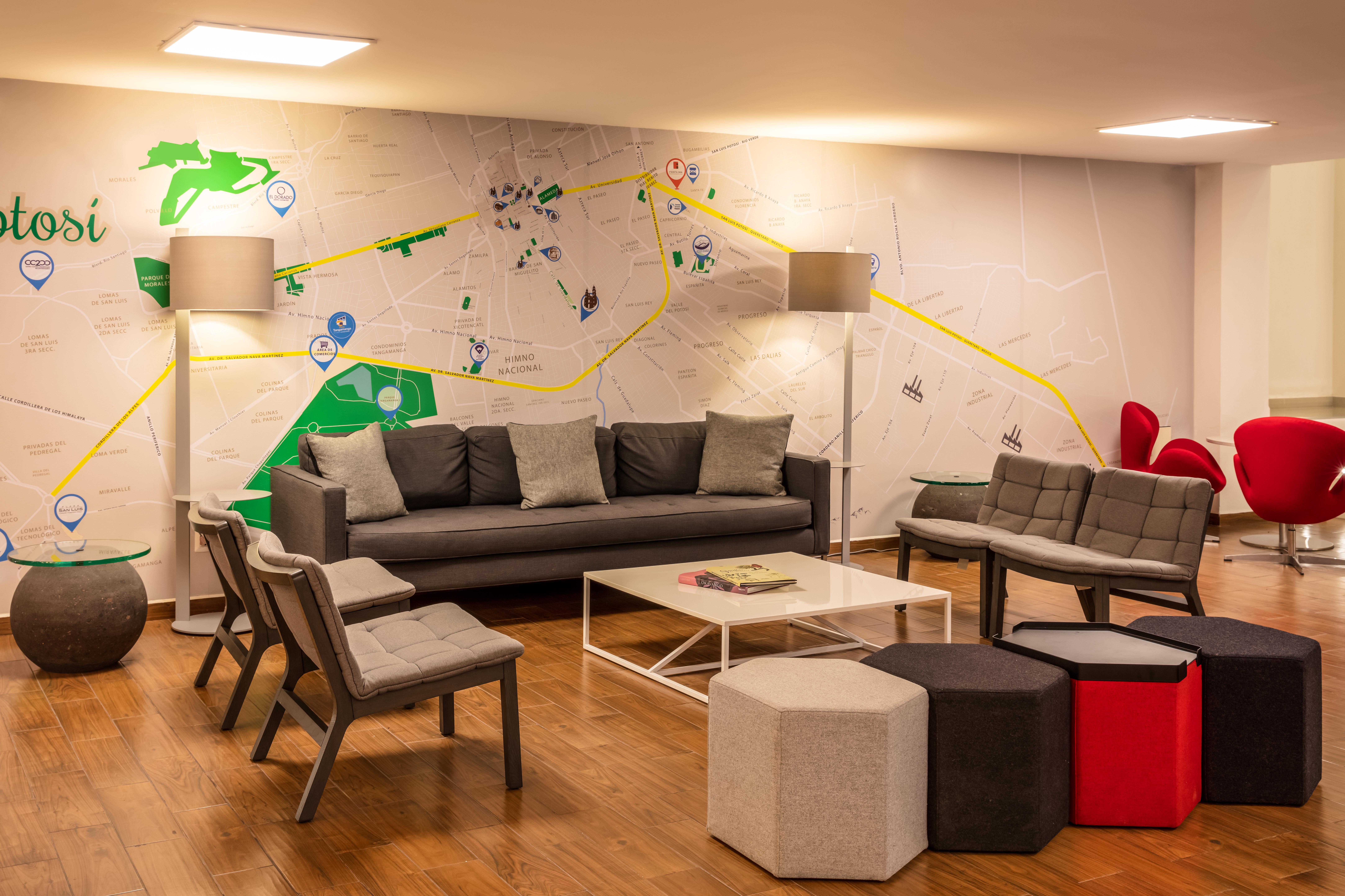 Fiesta Inn San Luis Potosi Glorieta Juarez Экстерьер фото