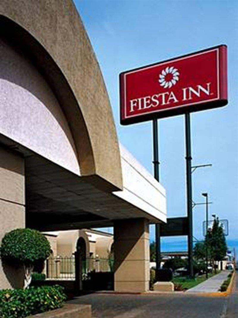 Fiesta Inn San Luis Potosi Glorieta Juarez Экстерьер фото